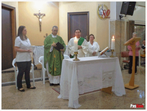 Par�quia S�o Pedro de Tup� - A servi�o do evangelho