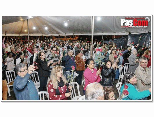 Comunidade Santa Rita de C�ssia de Tup� festejou sua Padroeira