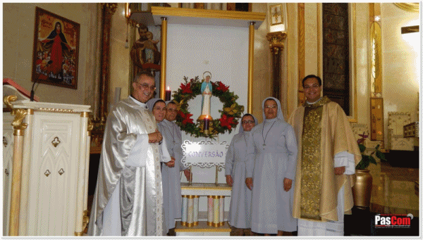 Irm�s do Lar Santo Antonio de Tup� renovam votos de consagra��o na S�o Pedro de Tup�