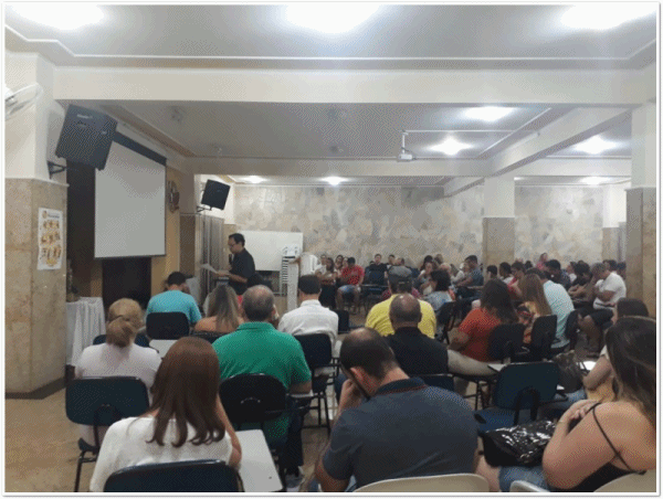 S�o Pedro de Tup� realiza reuni�o com os pais dos Catequizandos